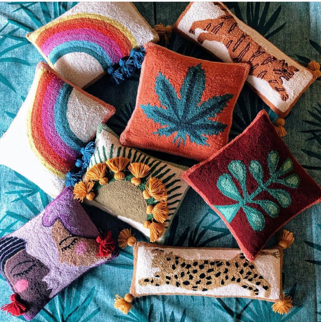 Chi Chi Hook Pillow - Jungalow