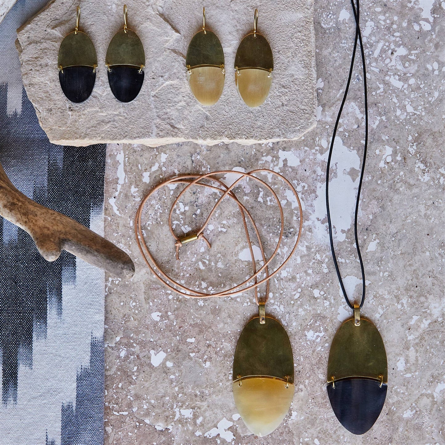 Malang Linked Capsule Earring Dark Horn, Brass