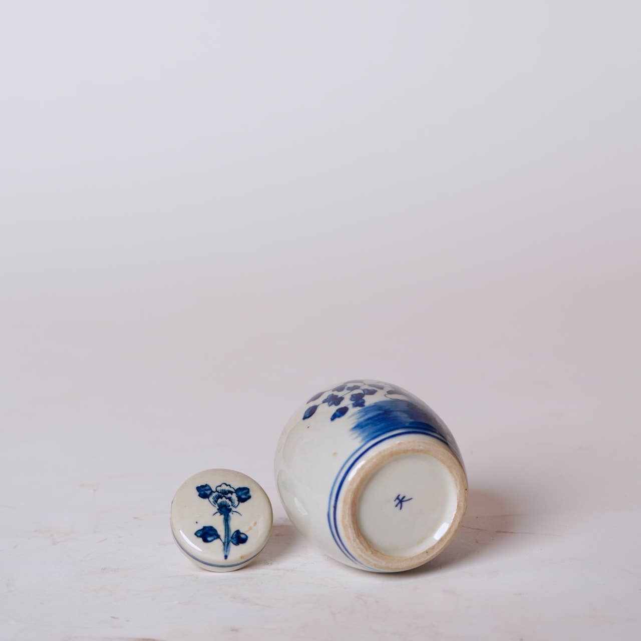 Blue and White Porcelain Mini Bird and Flower Round Jar
