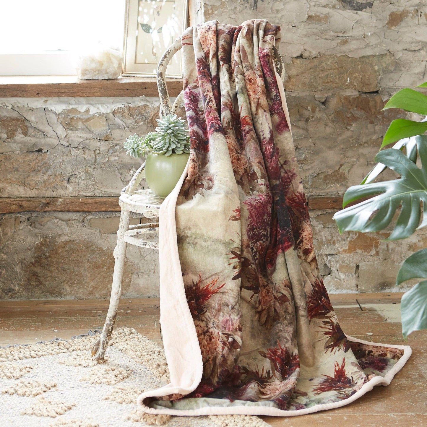 Throw/Blanket | Fuchsia Floret - Luxurious Velvet