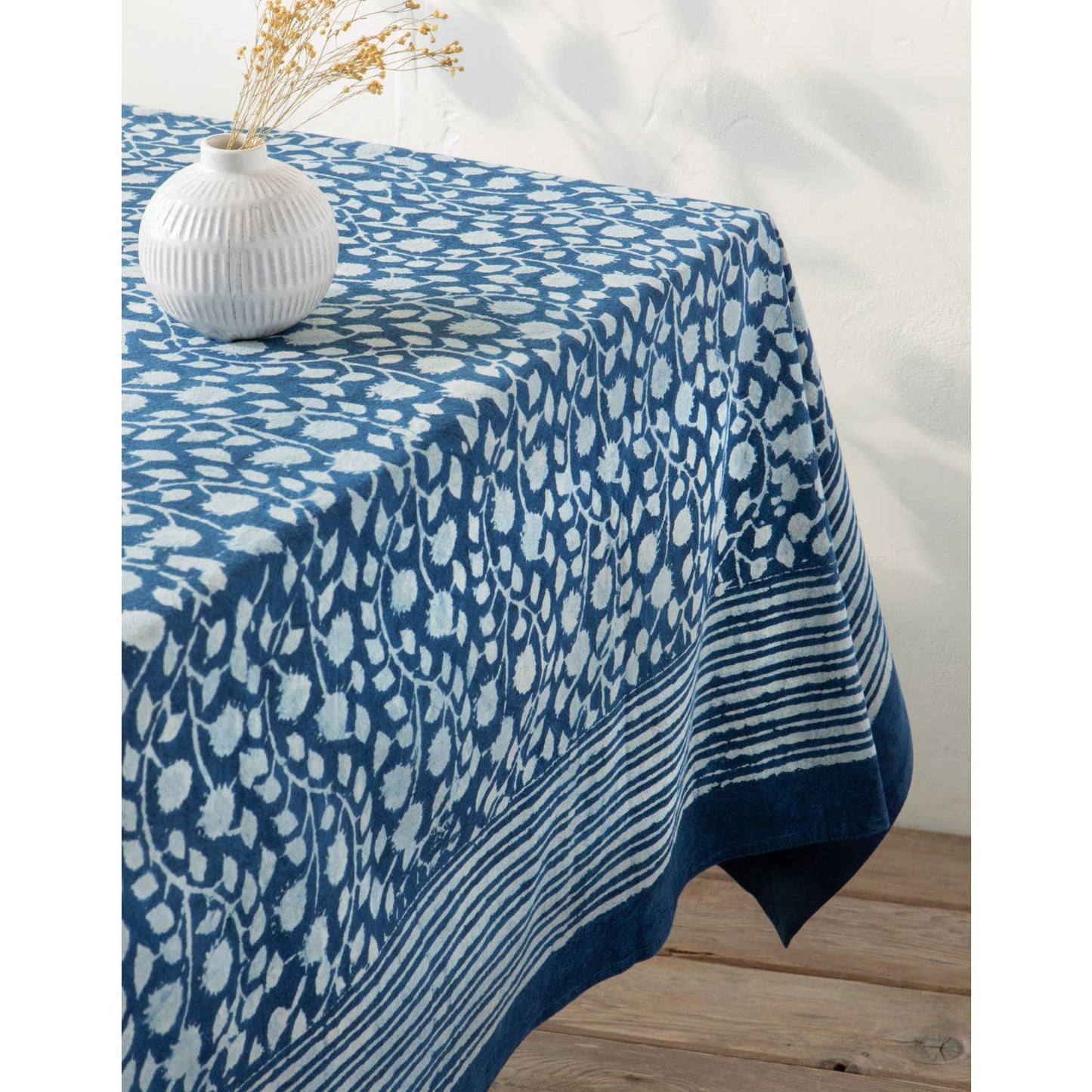 Vinebloom Block Print Tablecloth 90 x 60 inches