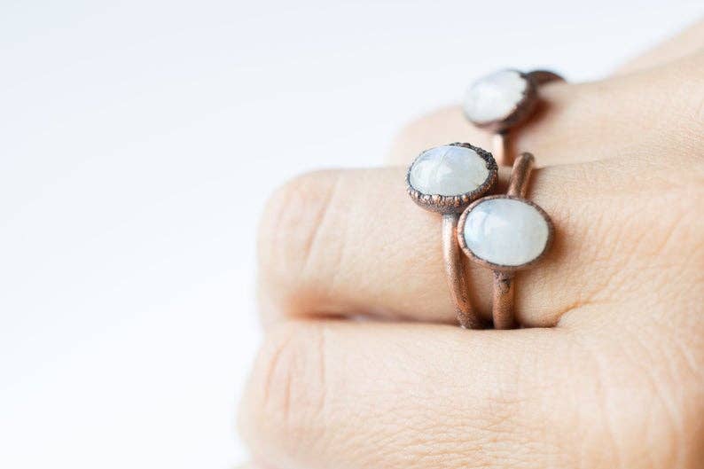 Handcrafted Rainbow Moonstone Copper Ring: 8