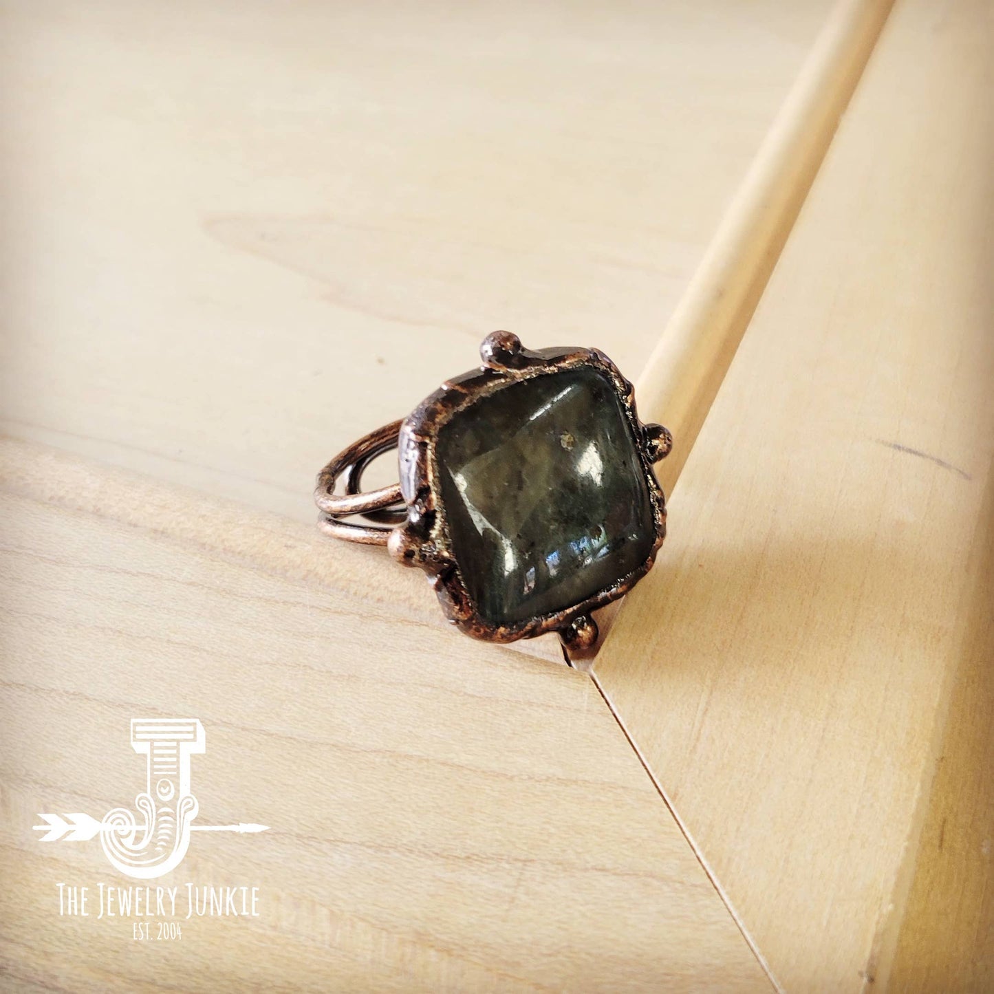 Genuine Labradorite Ring set in Antique Copper 012x: Style 2