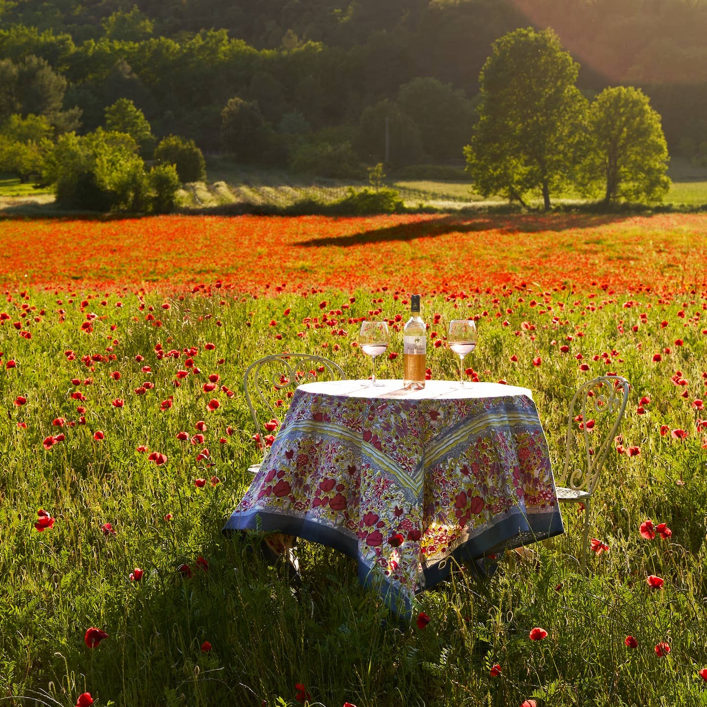 Jardin Red & Grey | French Tablecloths: 71' x 142"