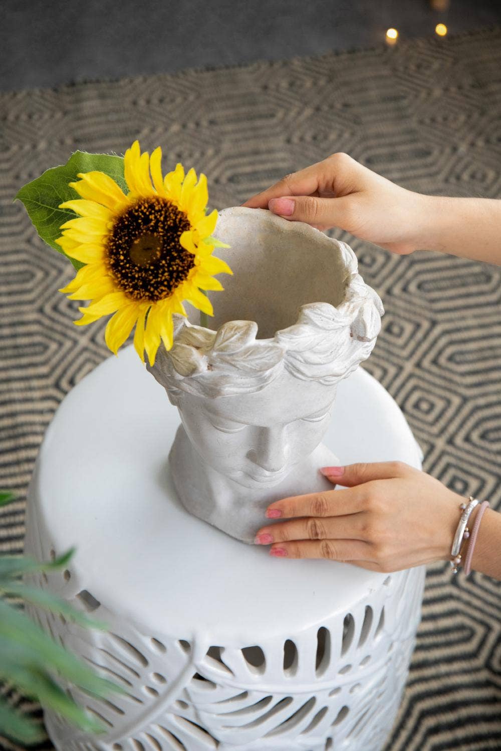 D7x11" Visage Cement Vase - Large