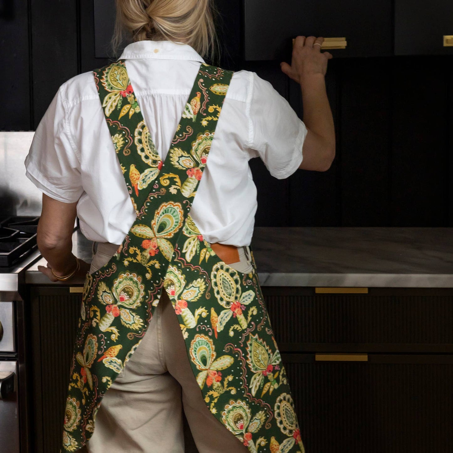 Pinafore Apron- Le Jardin
