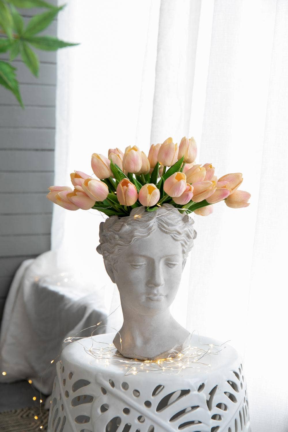 D7x11" Visage Cement Vase - Large
