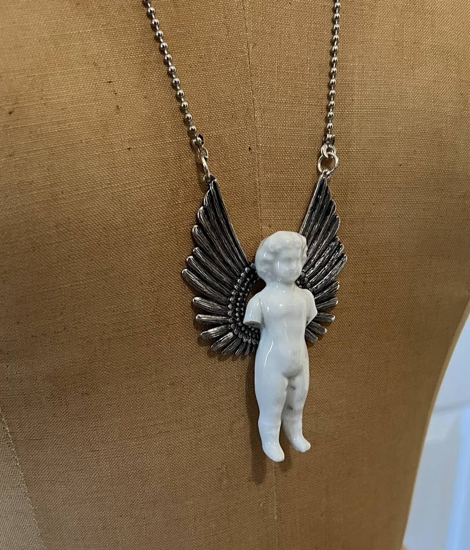 Wings Up Charlotte: 22" Necklace Chain