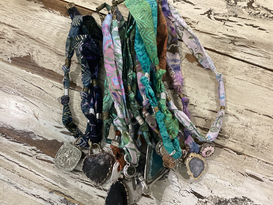 Fabric necklace
