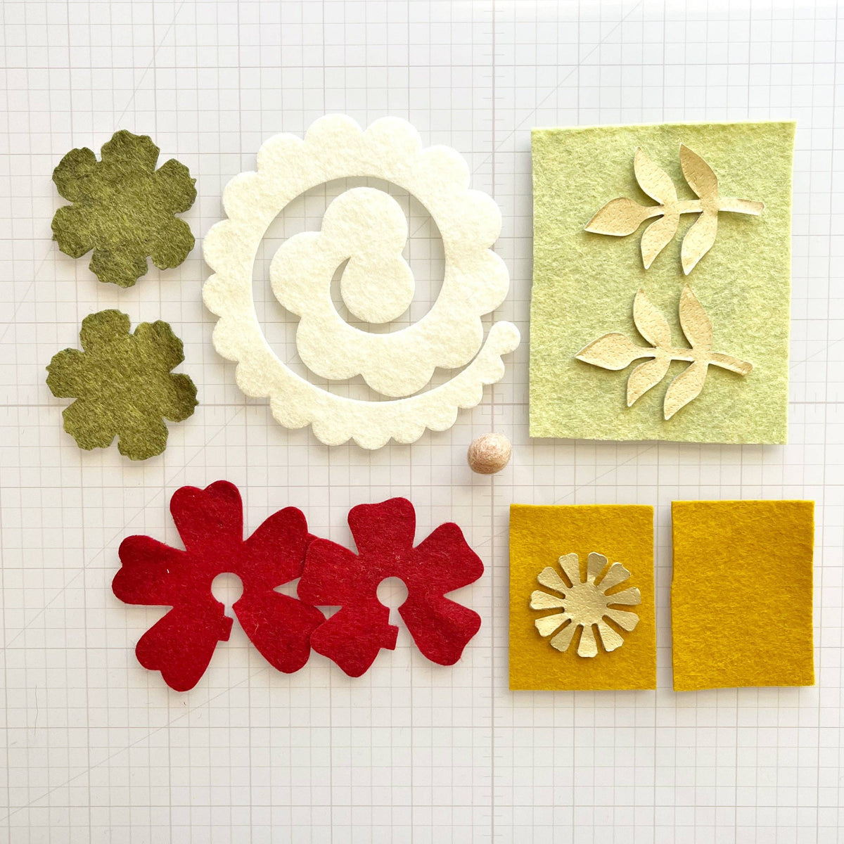 Mini Felt Flower Craft Kit | Deck the Halls Holiday Collection