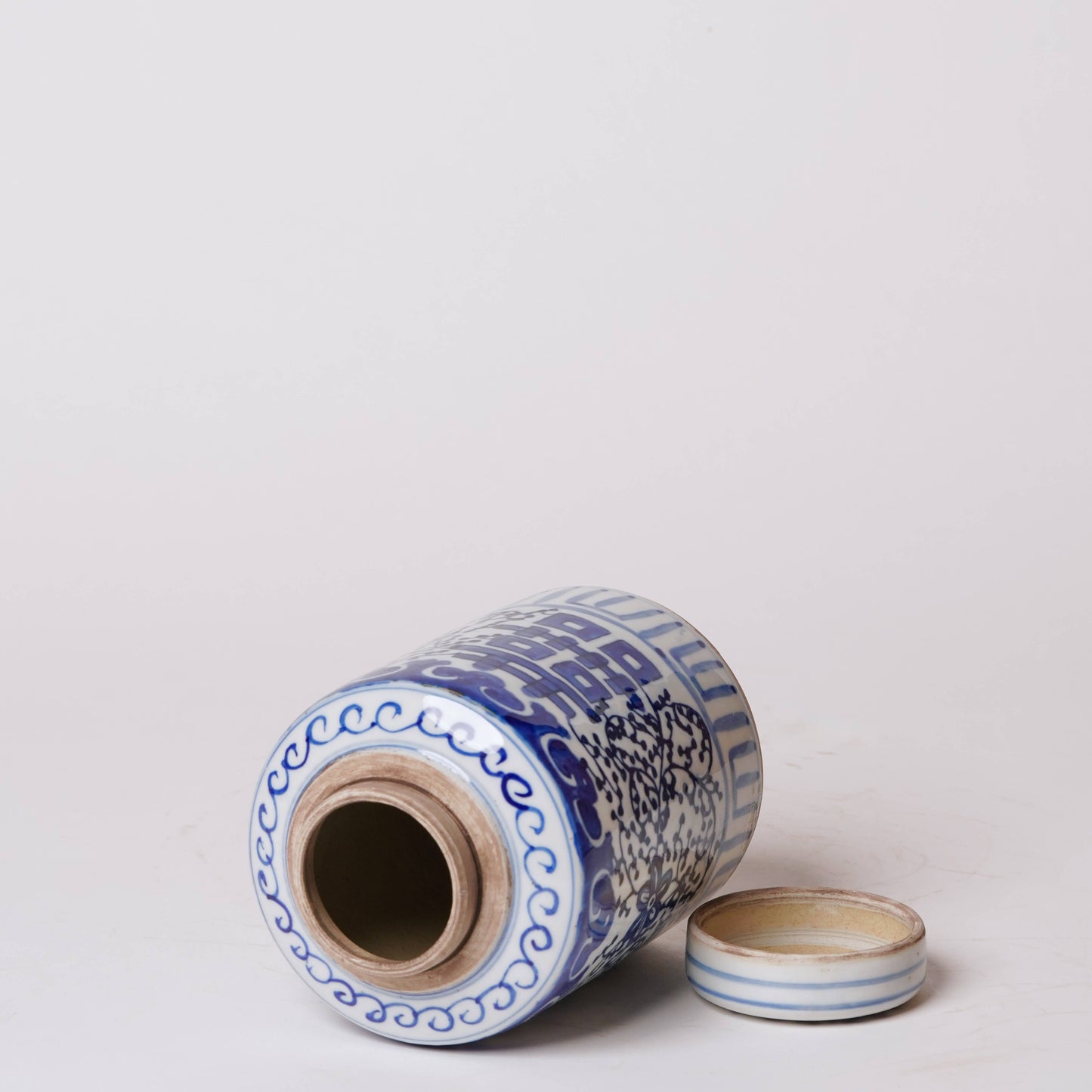 Blue and White Porcelain Double Happiness Cylinder Caddy