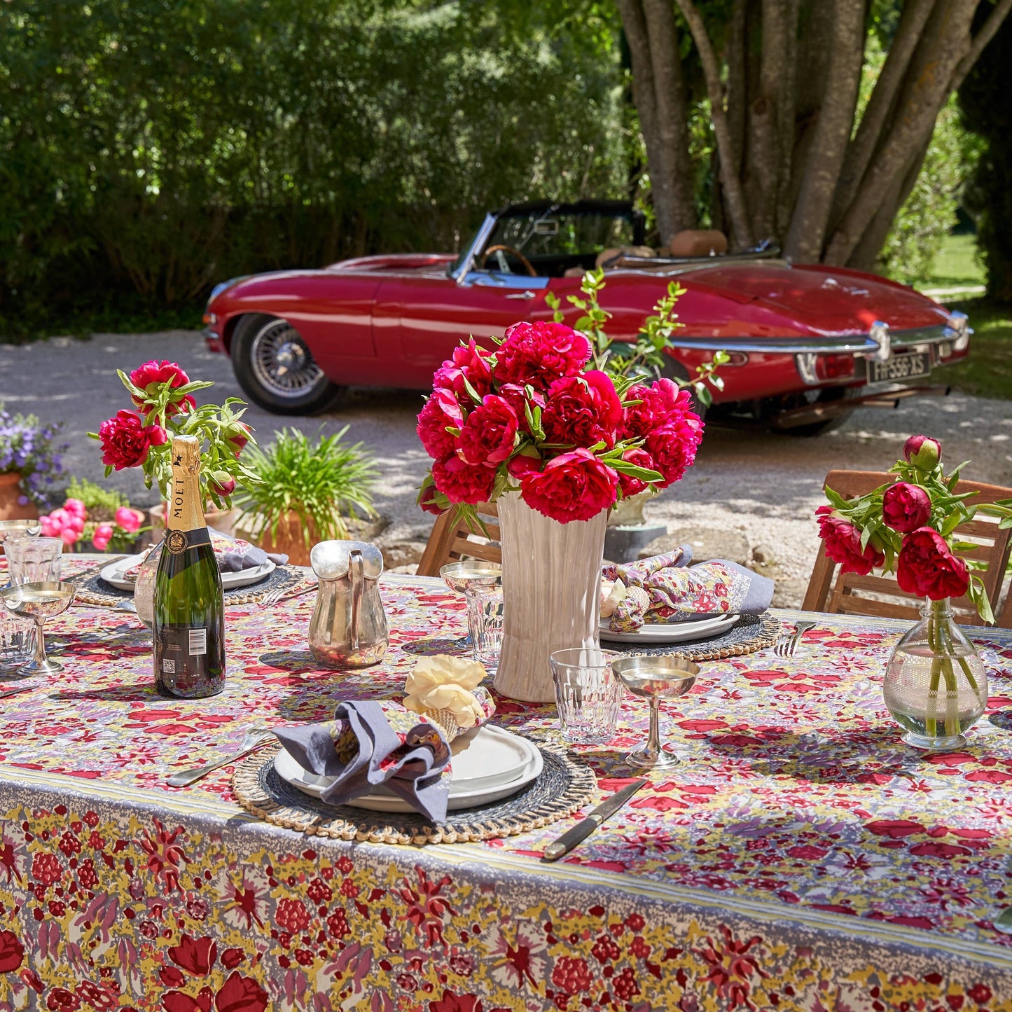 Jardin Red & Grey | French Tablecloths: 71' x 142"