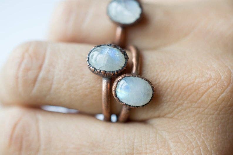 Handcrafted Rainbow Moonstone Copper Ring: 8
