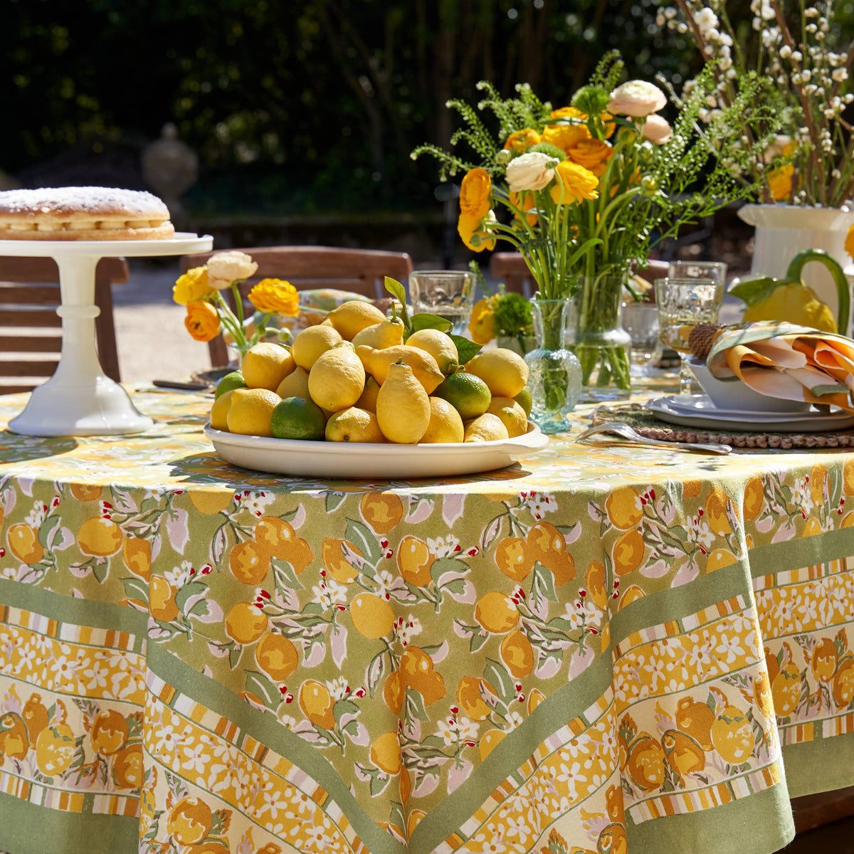 French Tablecloth Citron Vert & Yellow: 71" x 106"