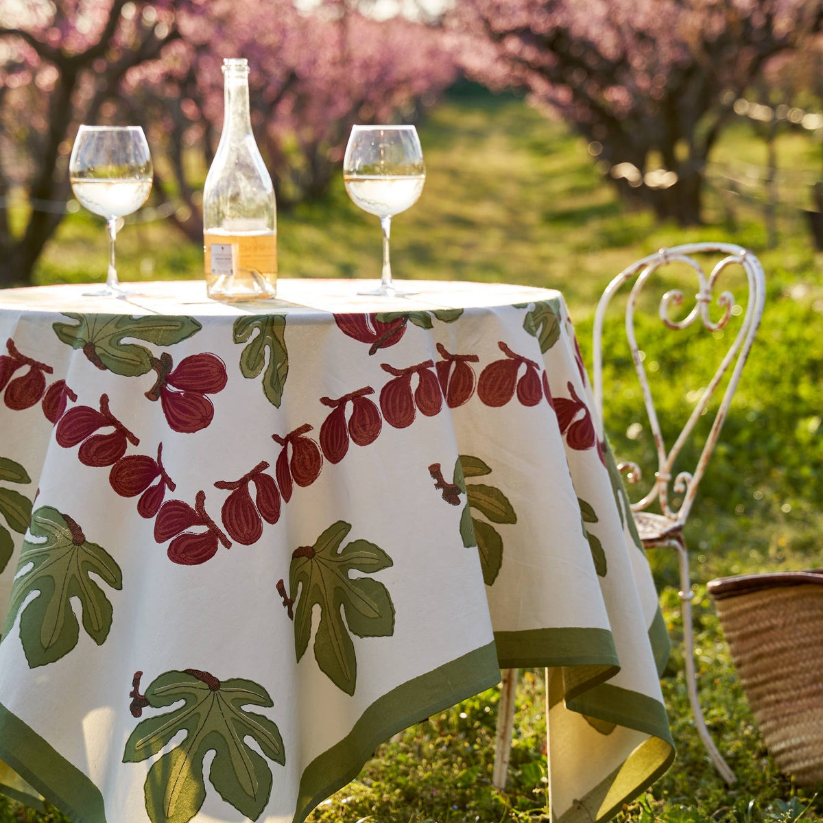 Fig Red& Green | French Tablecloths: 71" x 128"