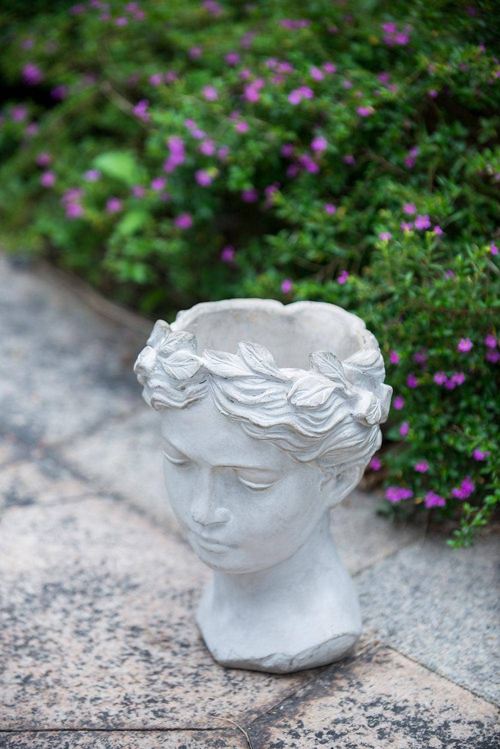 D7x11" Visage Cement Vase - Large